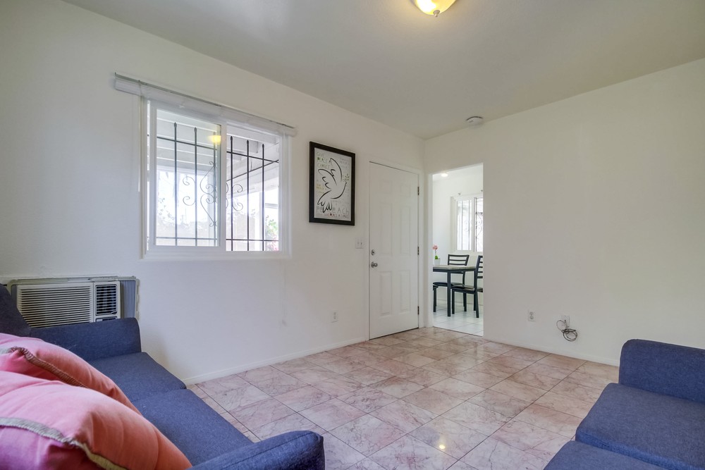 Virtual tour photo 15 of 44 for 4165 Wilson Ave