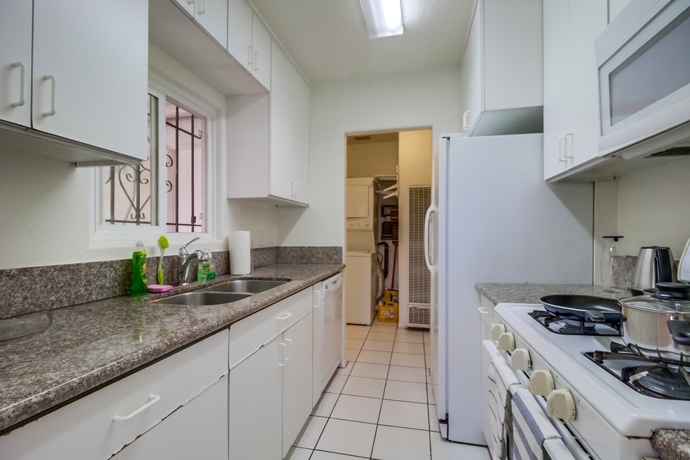 Virtual tour photo 22 of 44 for 4165 Wilson Ave