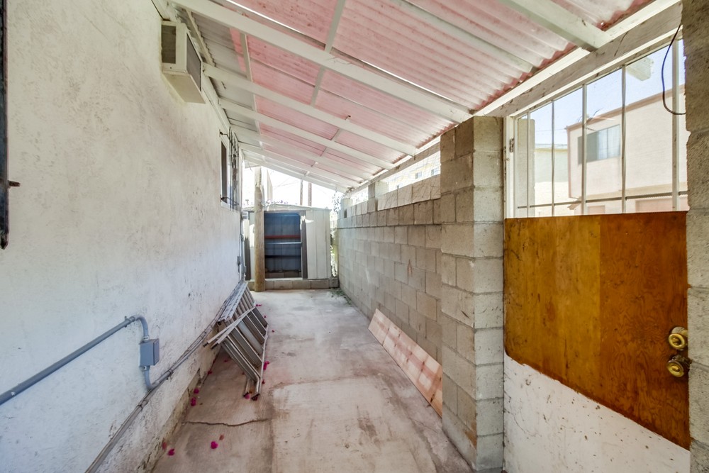 Virtual tour photo 35 of 44 for 4165 Wilson Ave