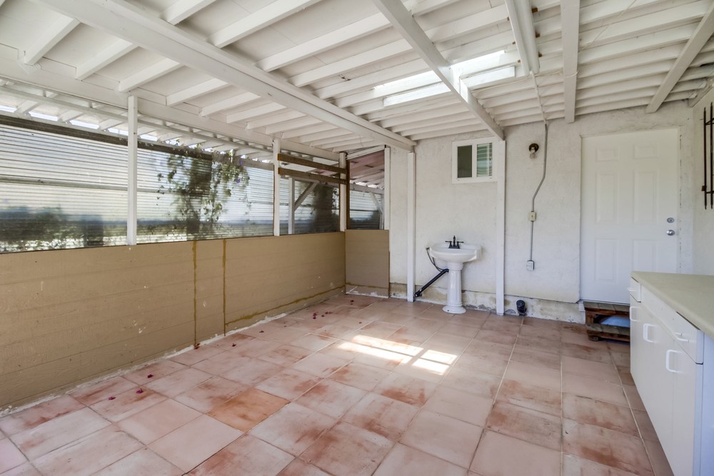 Virtual tour photo 37 of 44 for 4165 Wilson Ave