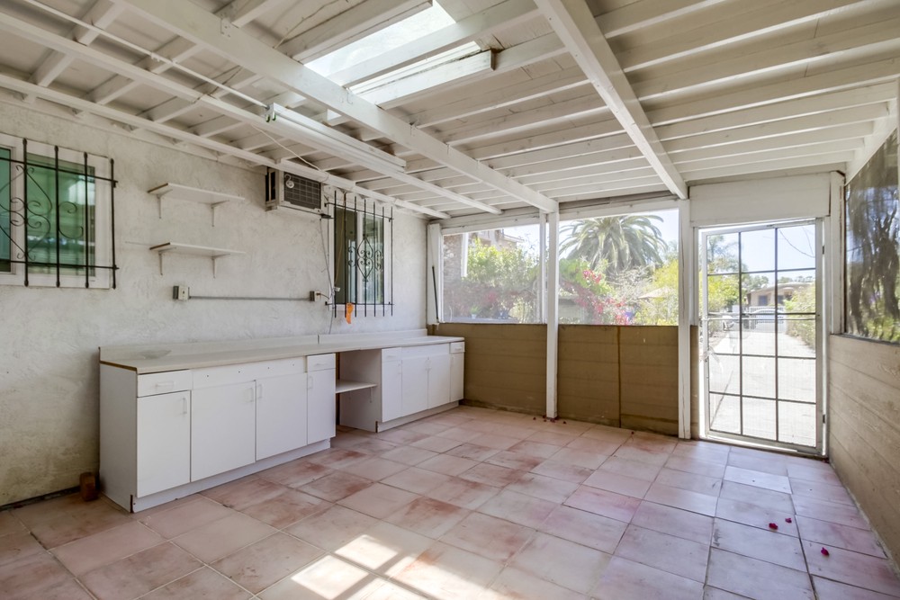Virtual tour photo 38 of 44 for 4165 Wilson Ave