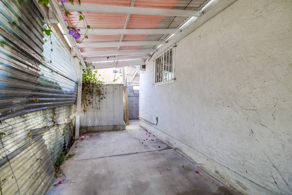 Virtual tour photo 40 of 44 for 4165 Wilson Ave
