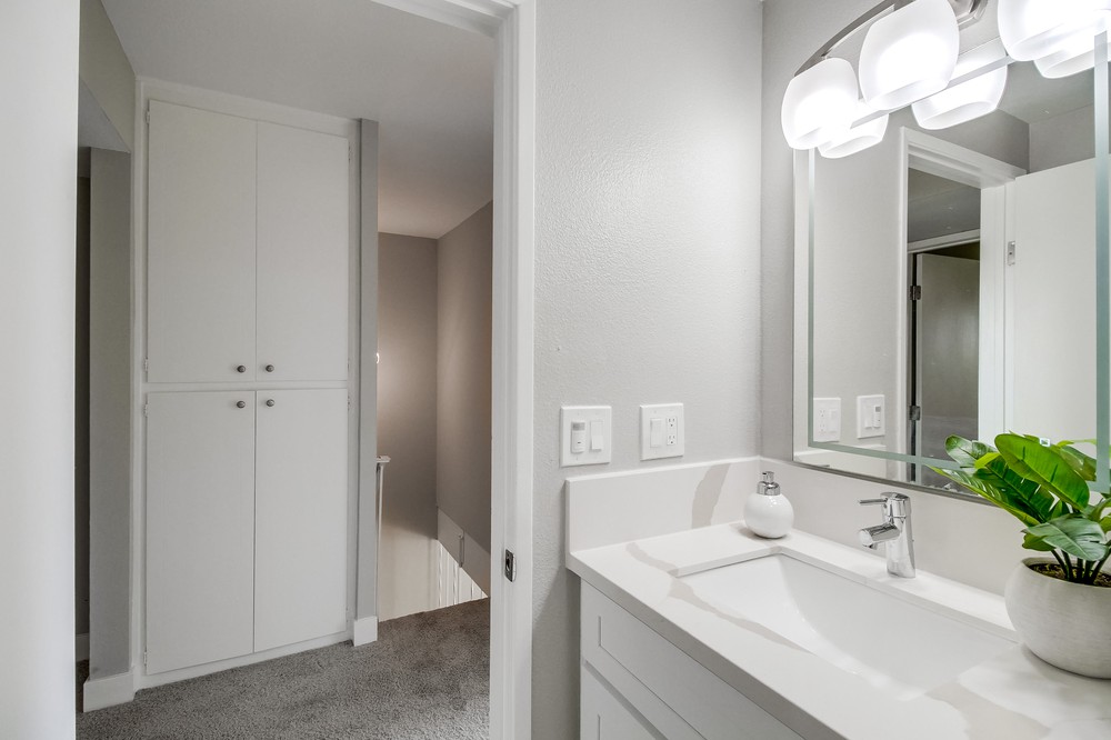 Virtual tour photo 44 of 53 for 4168 Genesee Ave