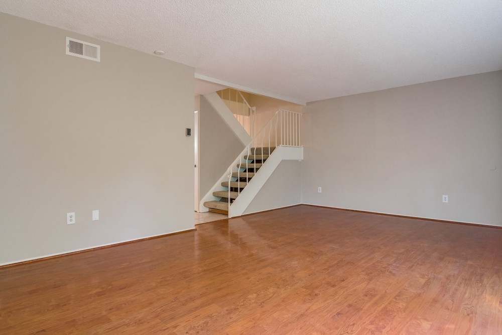 Virtual tour photo 8 of 34 for 4173 Balboa Way