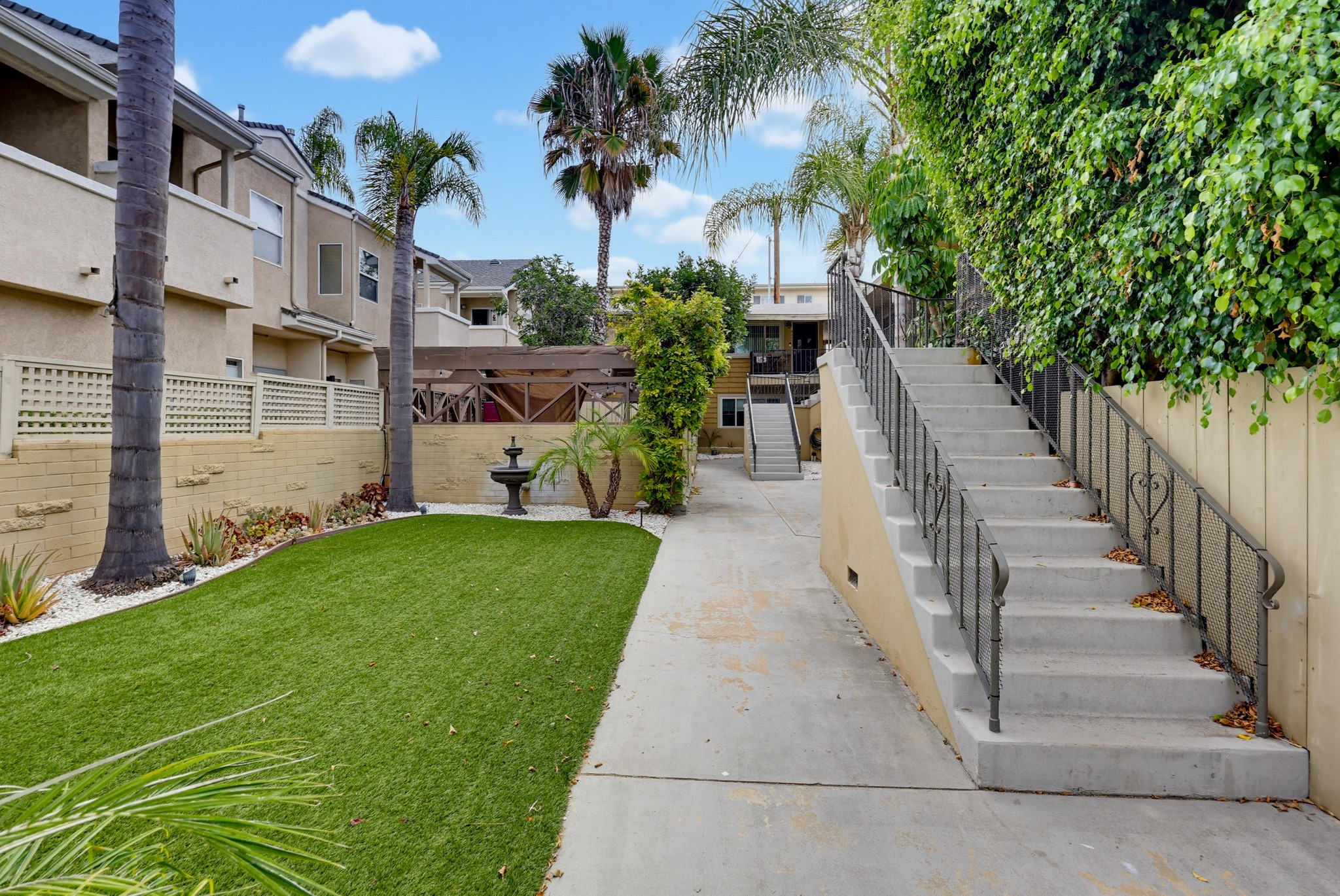 Virtual tour photo 8 of 47 for 4173 Mississippi St #1