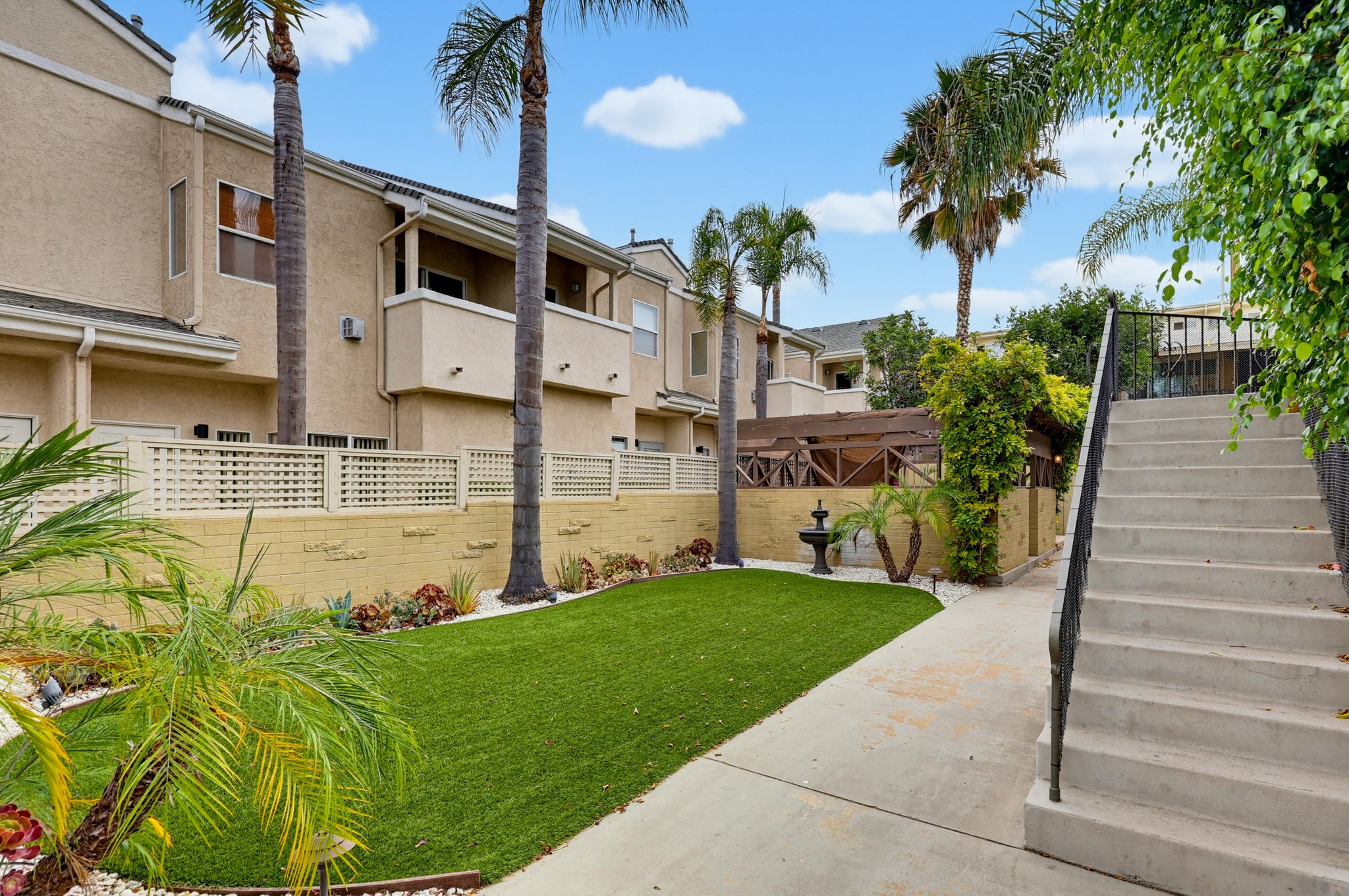 Virtual tour photo 9 of 47 for 4173 Mississippi St #1