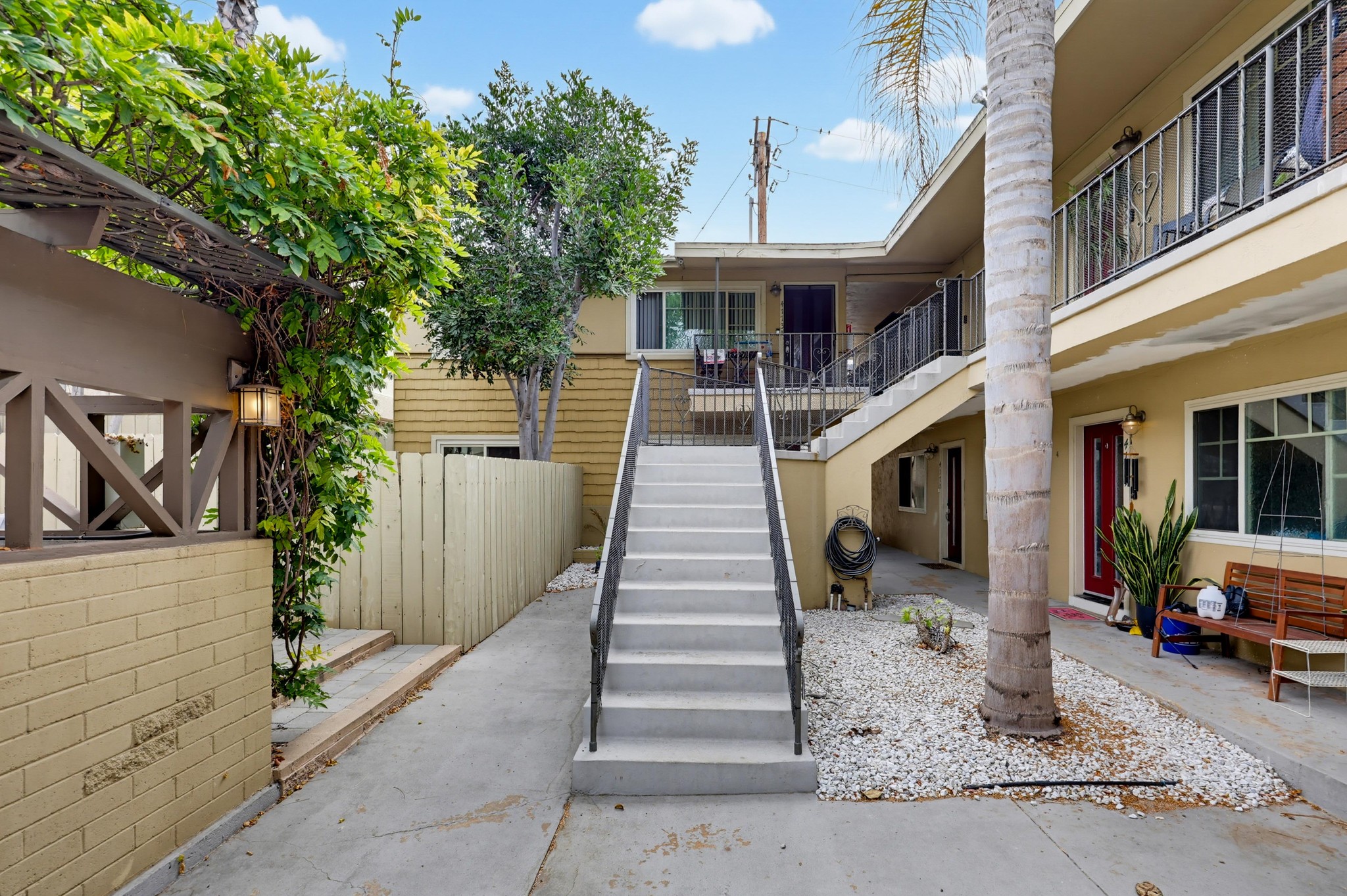Virtual tour photo 10 of 47 for 4173 Mississippi St #1