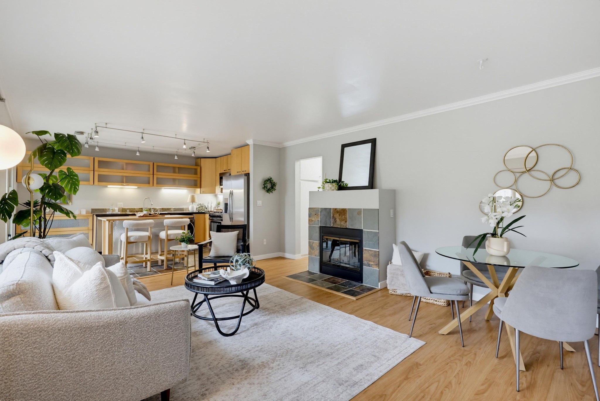 Virtual tour photo 14 of 47 for 4173 Mississippi St #1