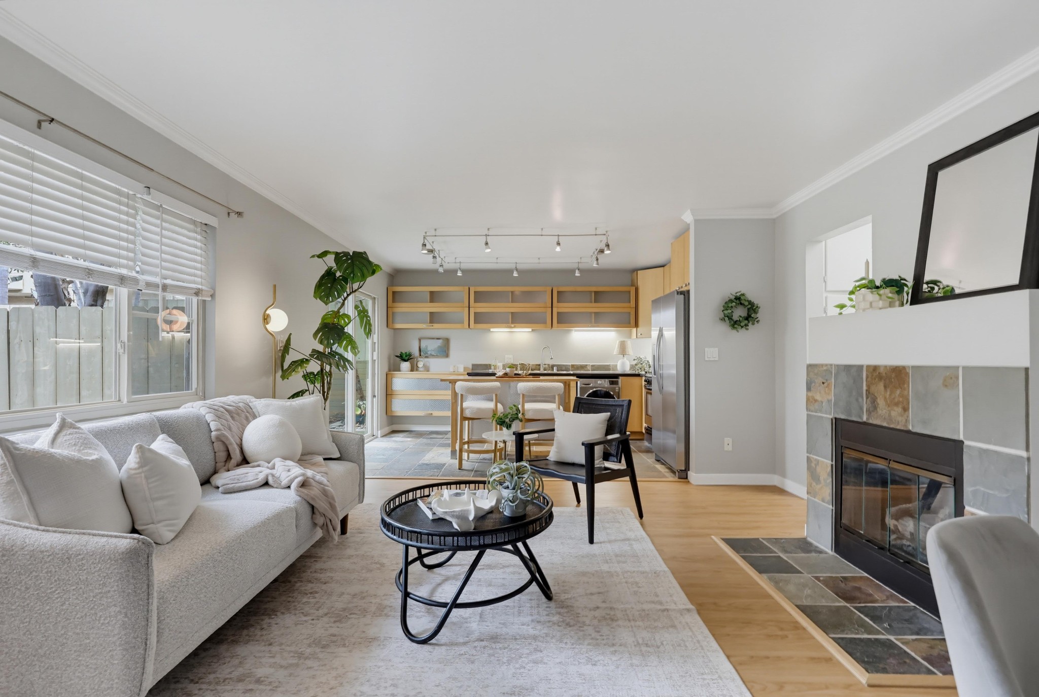 Virtual tour photo 15 of 47 for 4173 Mississippi St #1