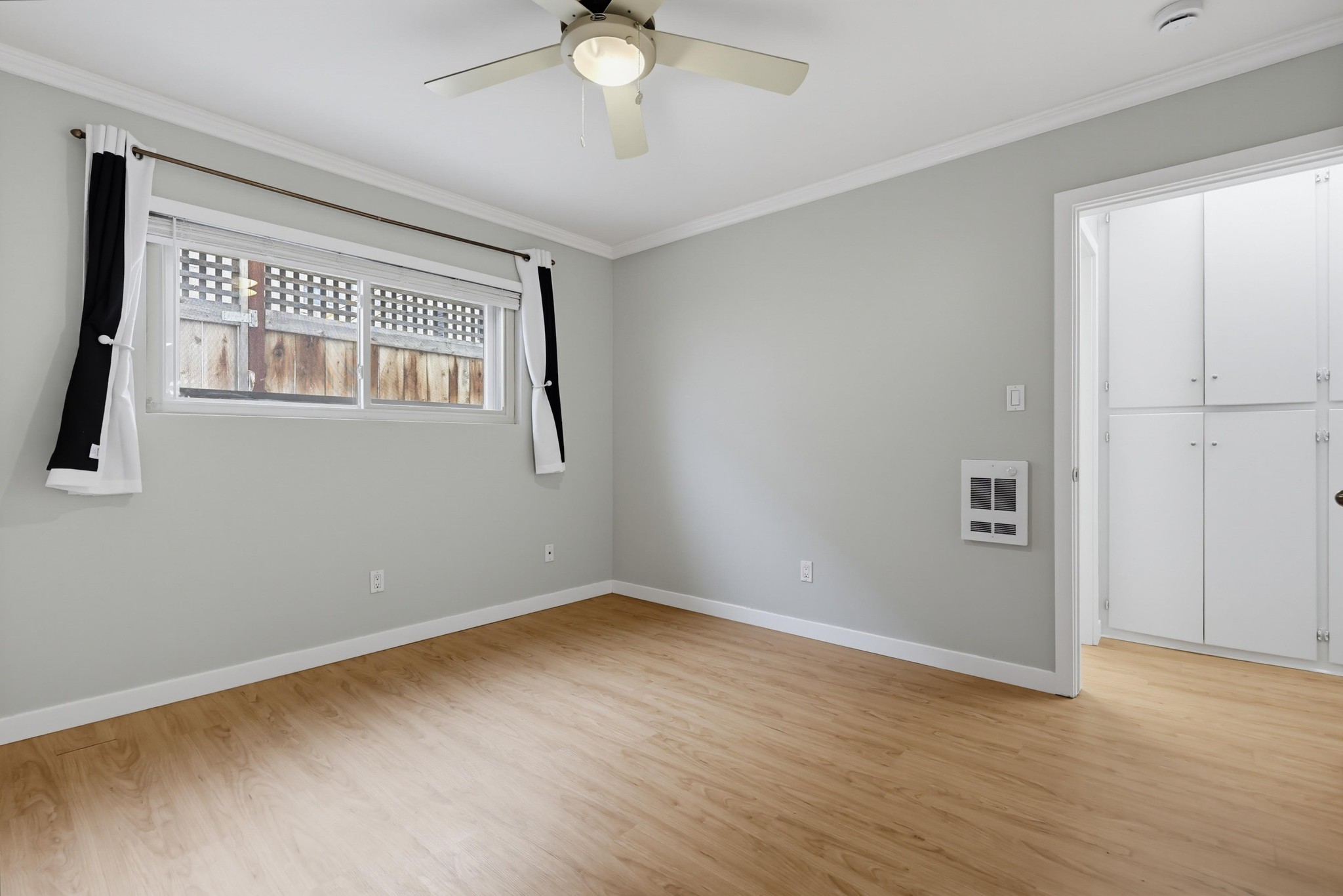 Virtual tour photo 32 of 47 for 4173 Mississippi St #1