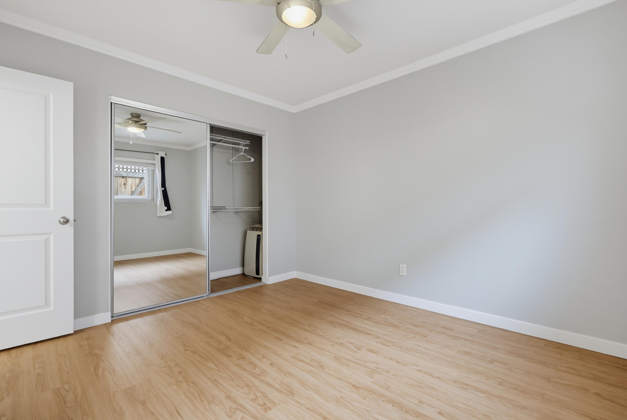Virtual tour photo 34 of 47 for 4173 Mississippi St #1
