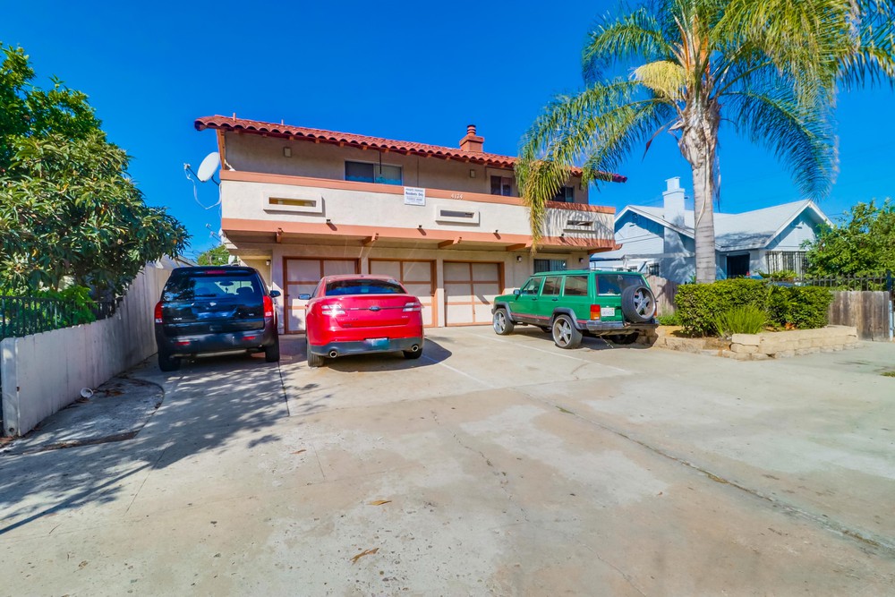 Virtual tour photo 4 of 24 for 4174 Marlborough Ave UNIT 6