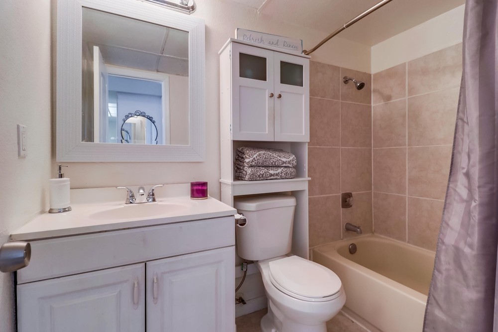 Virtual tour photo 21 of 24 for 4174 Marlborough Ave UNIT 6