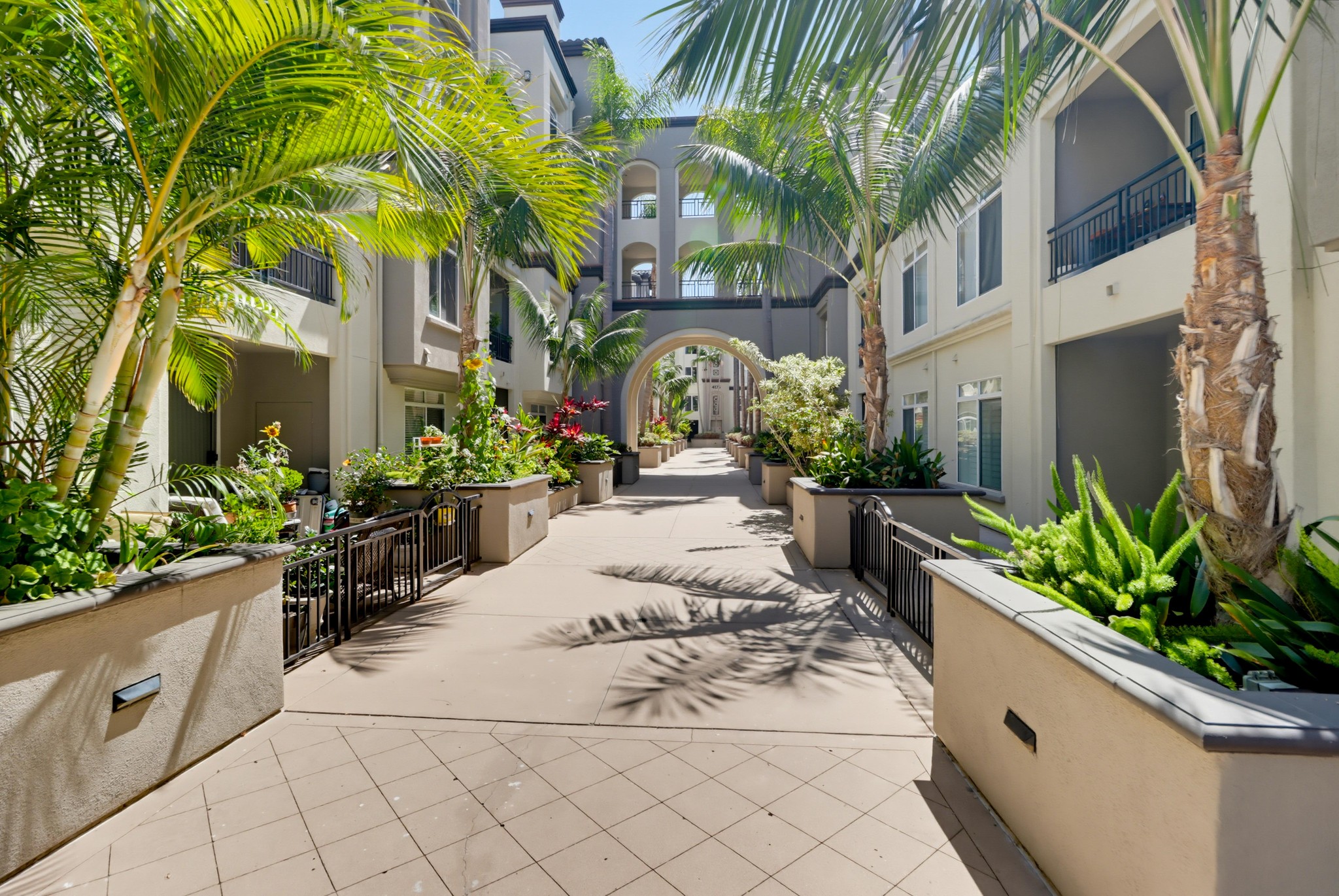 Virtual tour photo 5 of 31 for 4175 Executive Dr Unit G205
