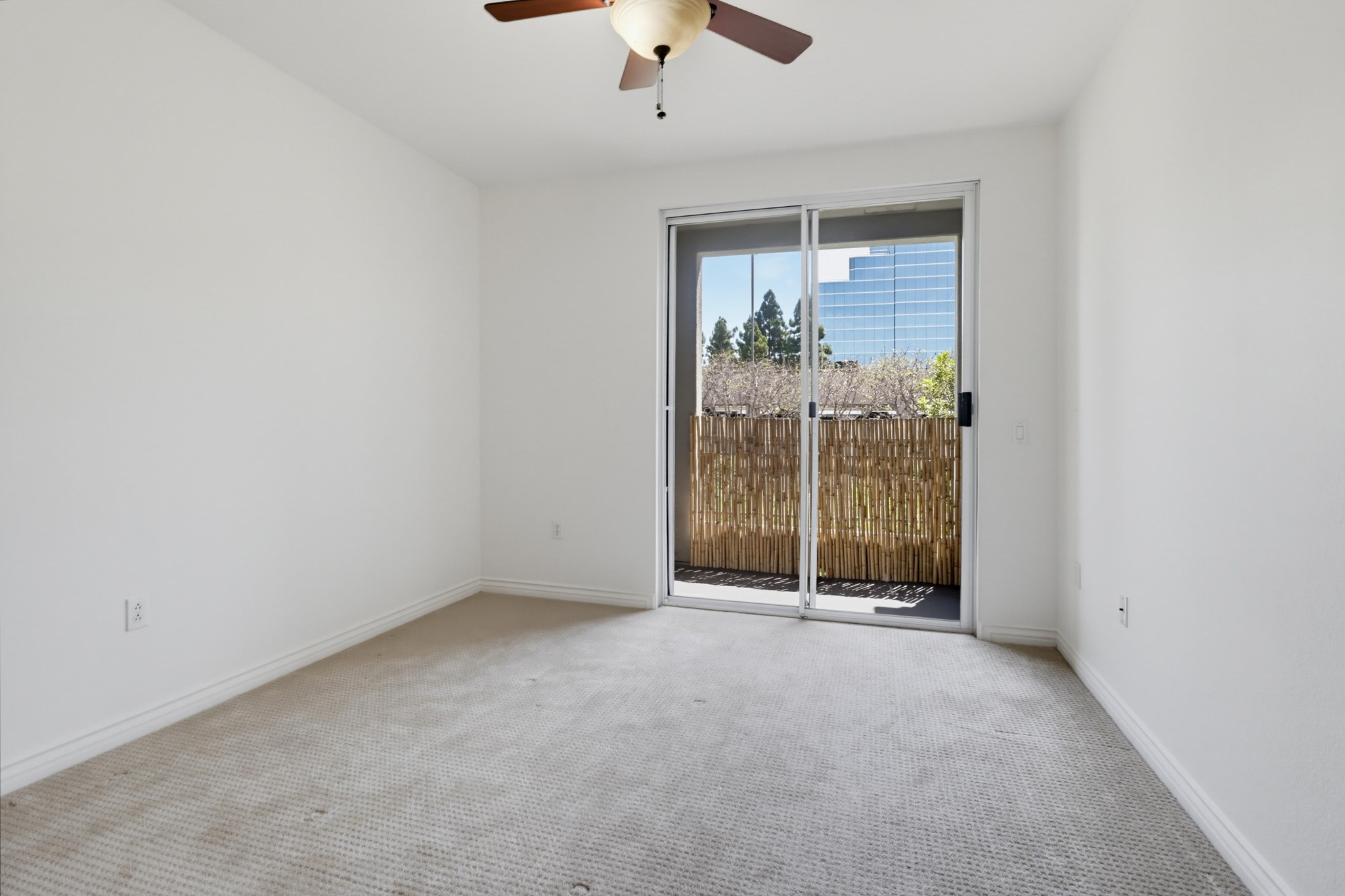 Virtual tour photo 21 of 31 for 4175 Executive Dr Unit G205