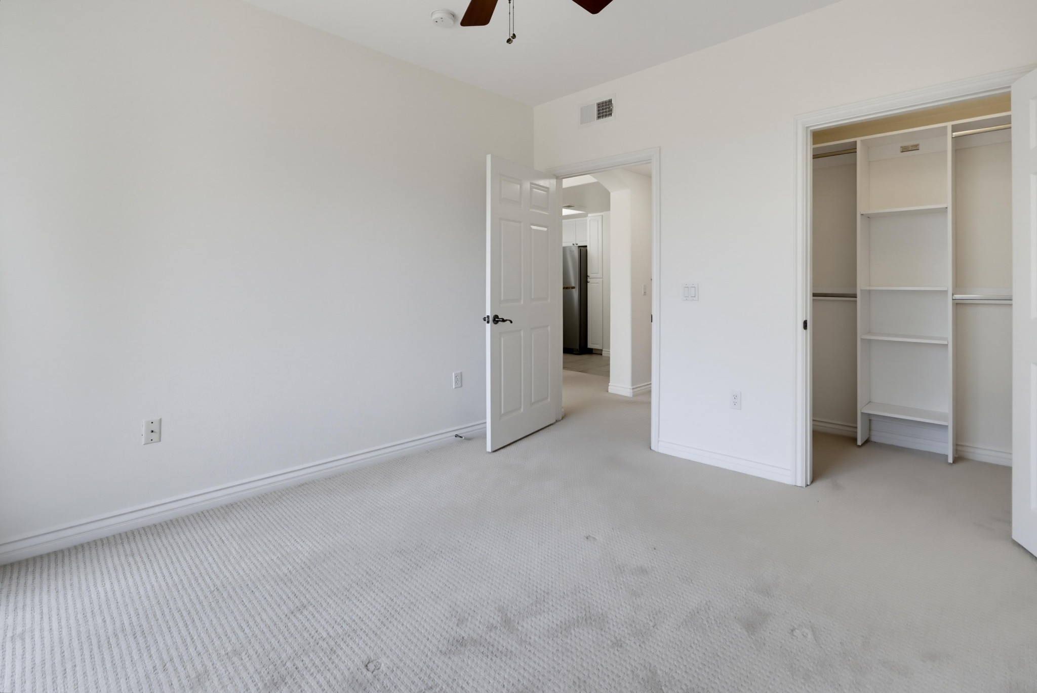 Virtual tour photo 24 of 31 for 4175 Executive Dr Unit G205