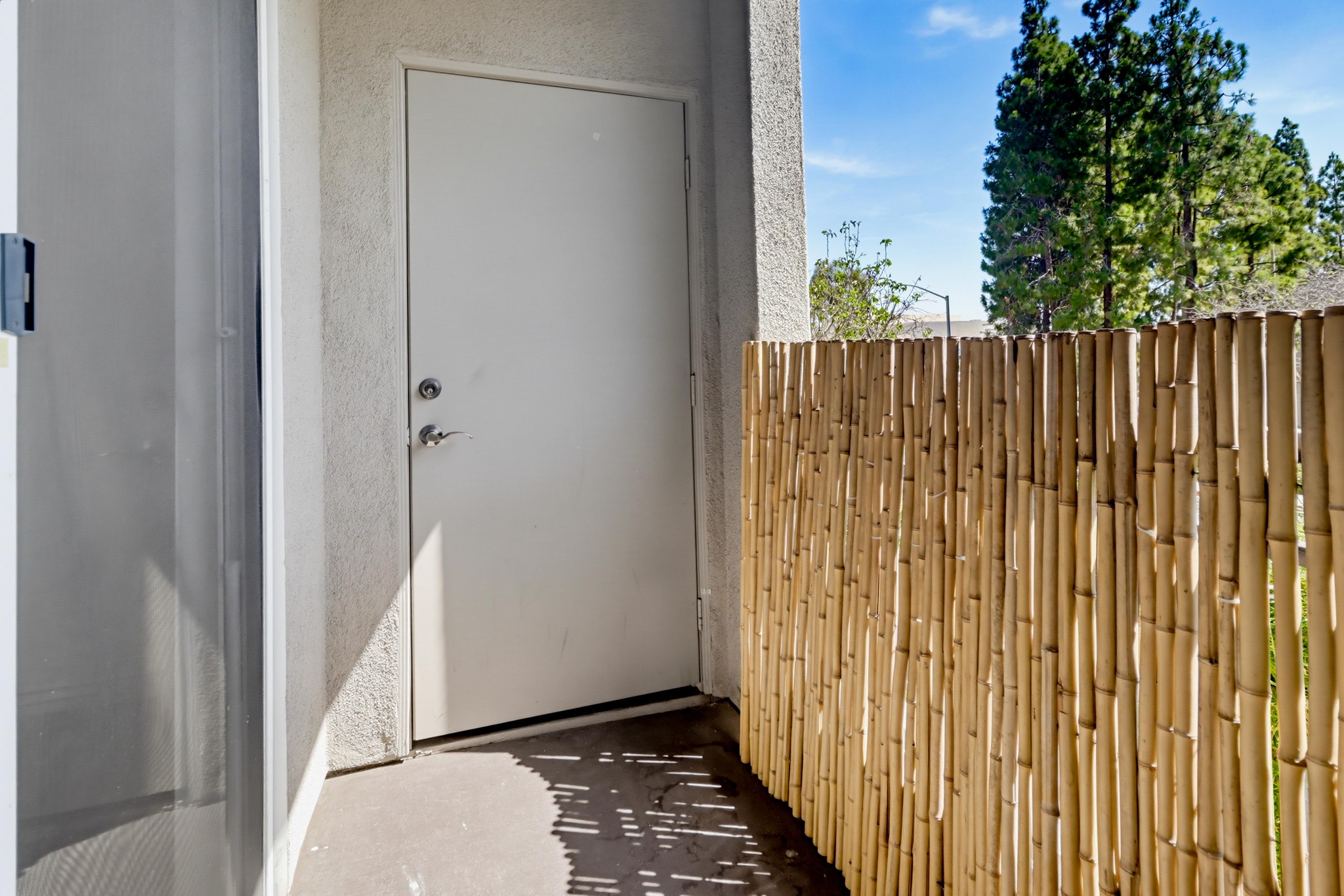 Virtual tour photo 26 of 31 for 4175 Executive Dr Unit G205