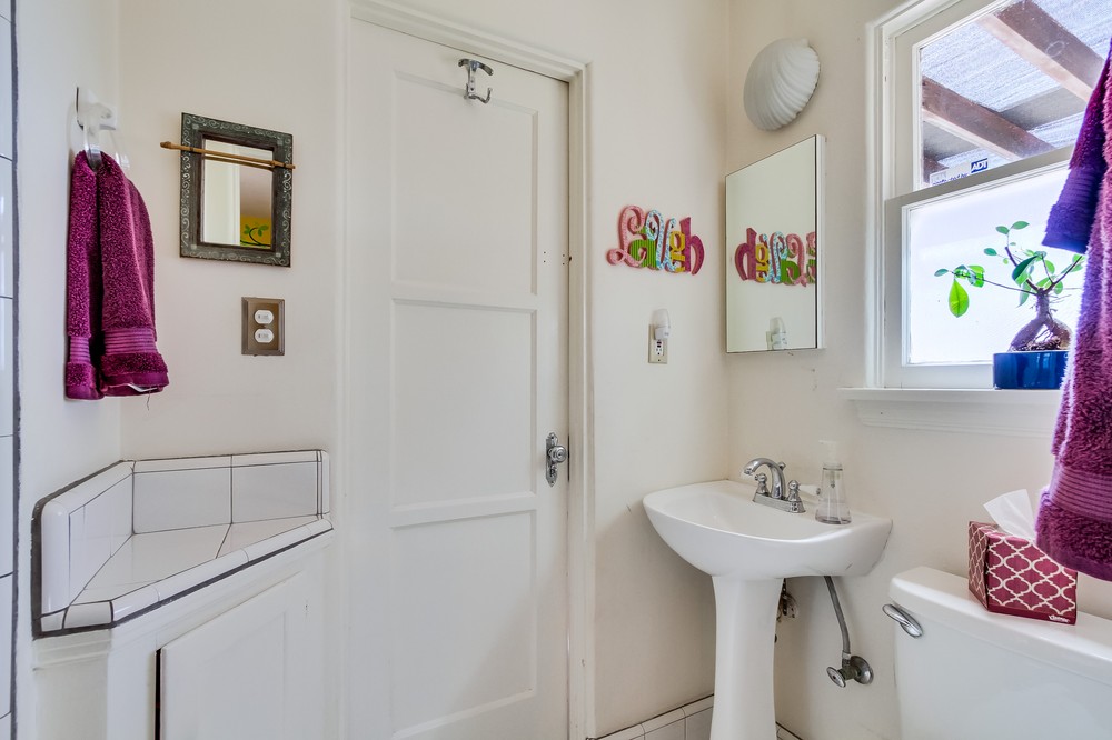 Virtual tour photo 21 of 41 for 4175 Middlesex Drive