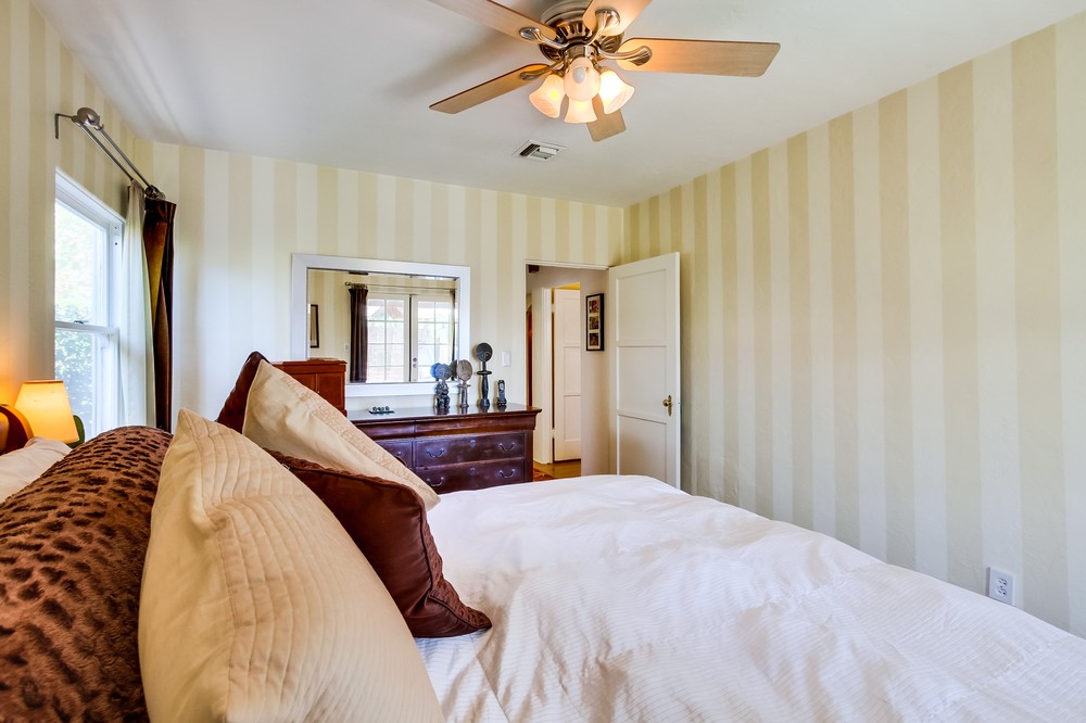 Virtual tour photo 24 of 41 for 4175 Middlesex Drive