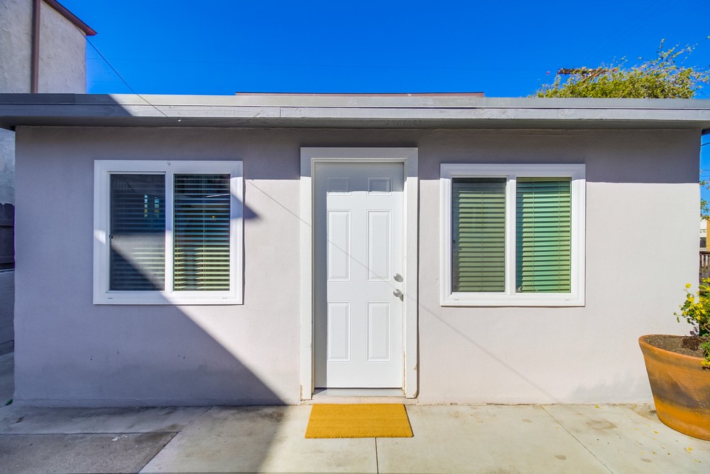 Virtual tour photo 1 of 24 for 4175 Myrtle Ave