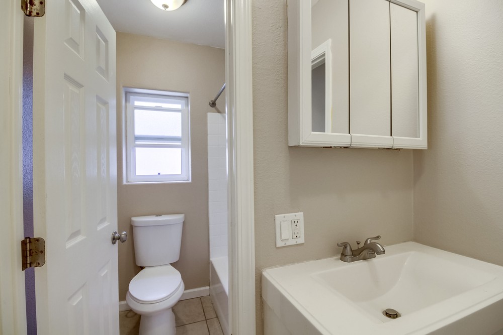 Virtual tour photo 16 of 24 for 4175 Myrtle Ave