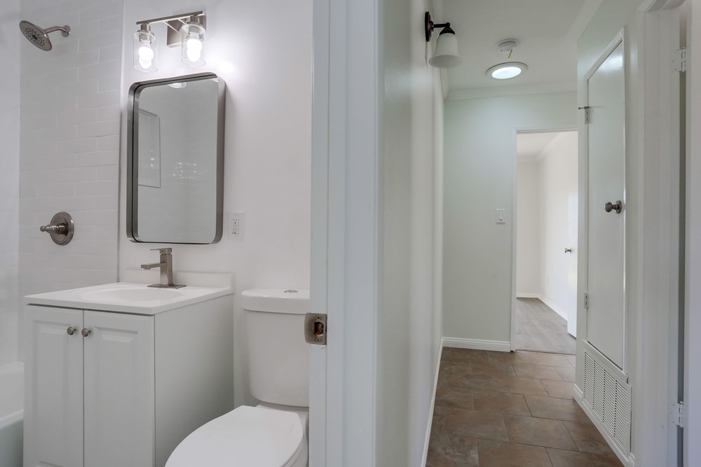 Virtual tour photo 32 of 48 for 4182 Seri St