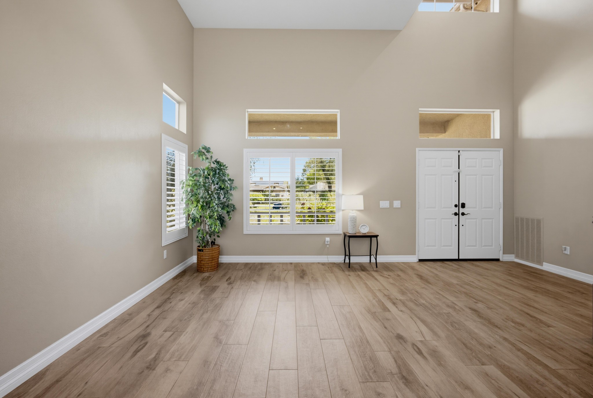 Virtual tour photo 11 of 60 for 41835 Vía Vasquez
