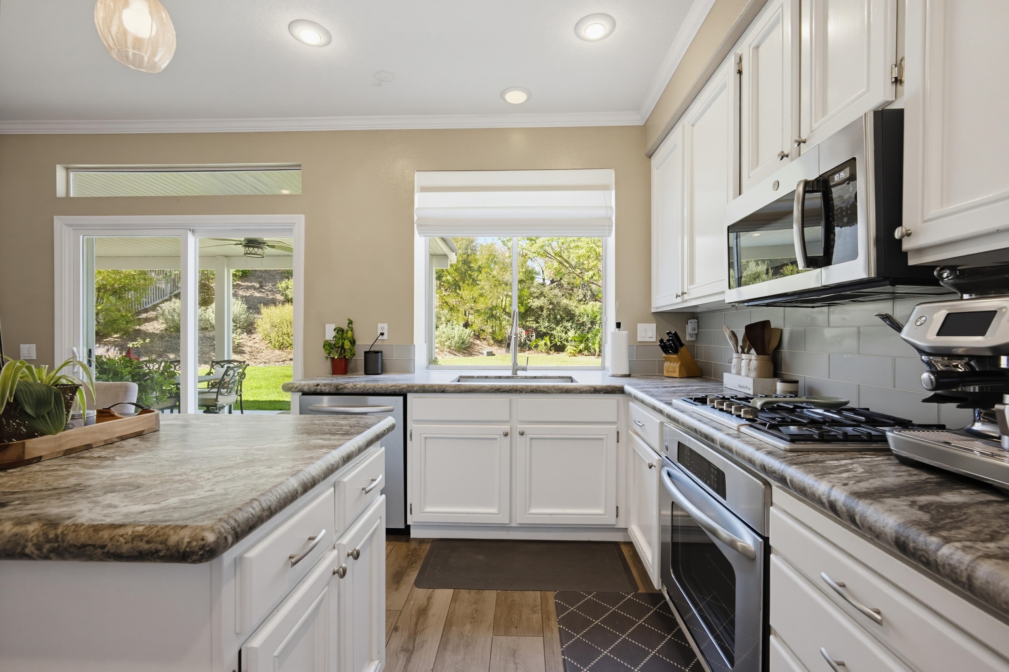 Virtual tour photo 16 of 60 for 41835 Vía Vasquez