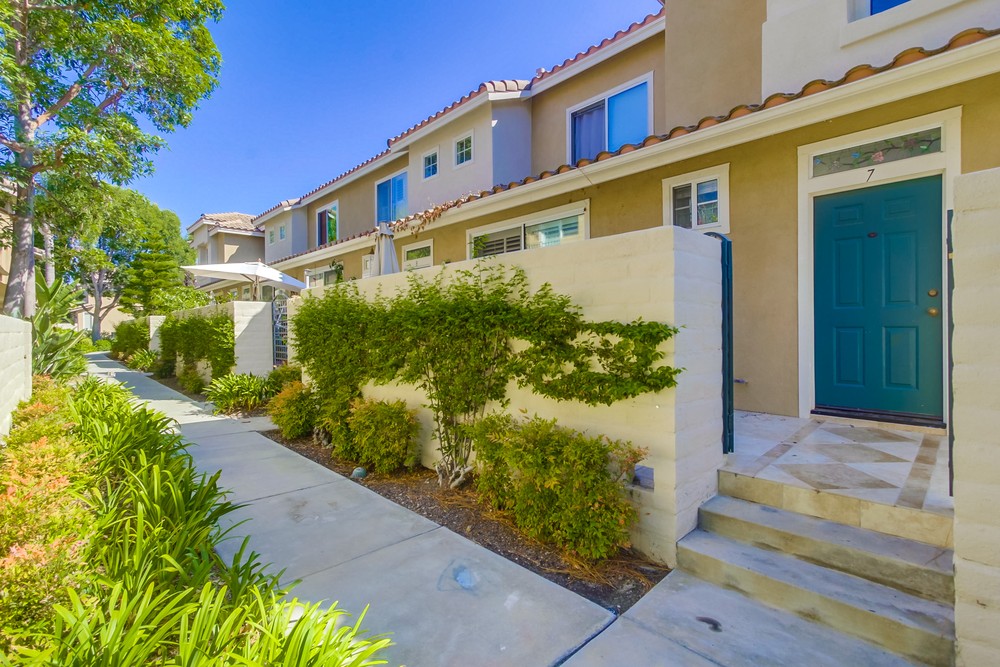 Virtual tour photo 4 of 38 for 4185 Via Candidiz #7