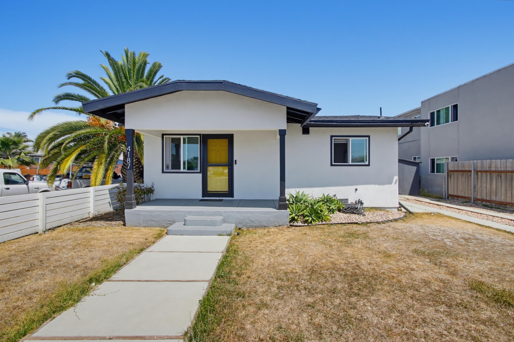 Virtual tour photo 5 of 29 for 4187 Wilson Ave