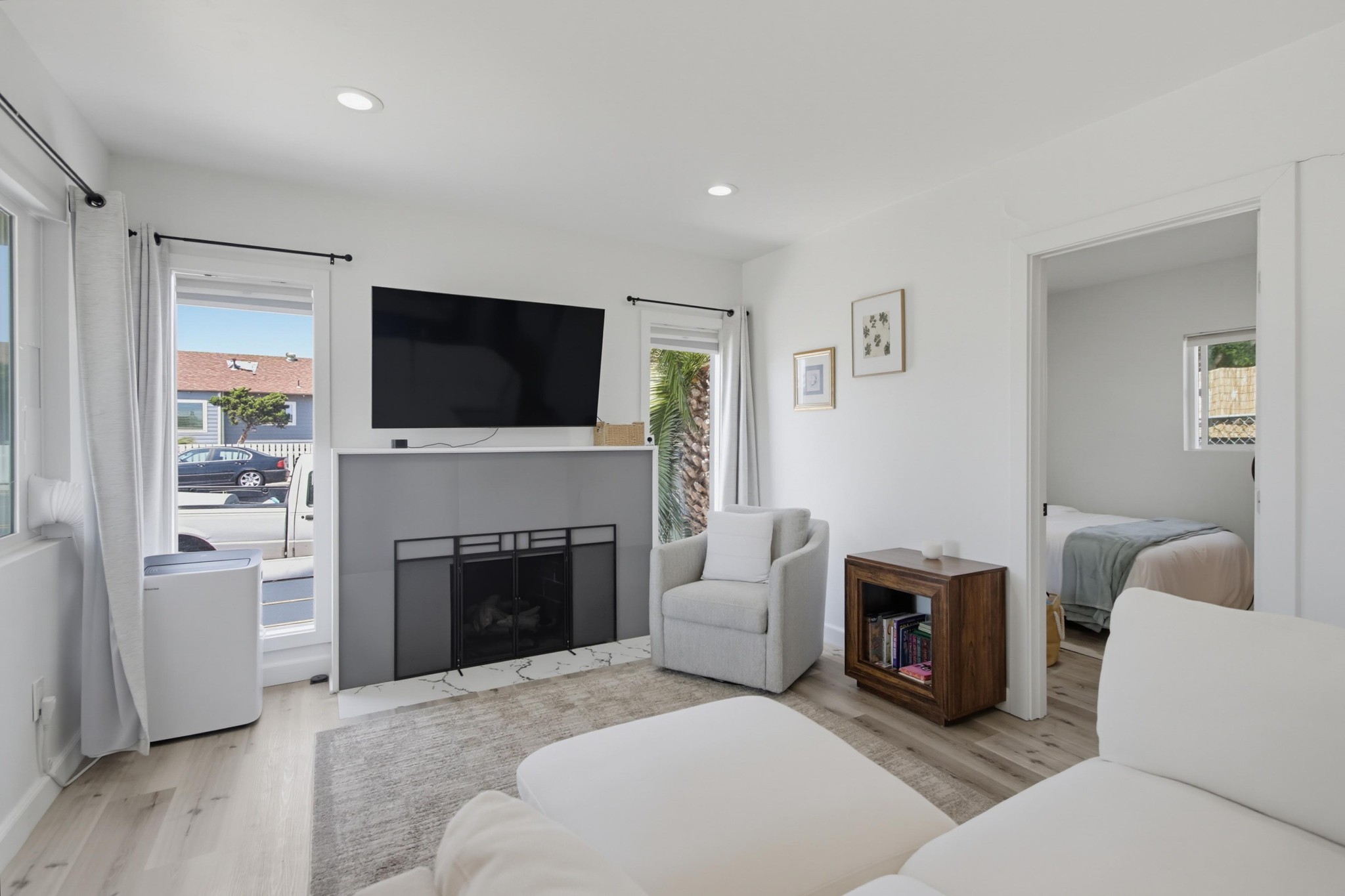 Virtual tour photo 10 of 29 for 4187 Wilson Ave
