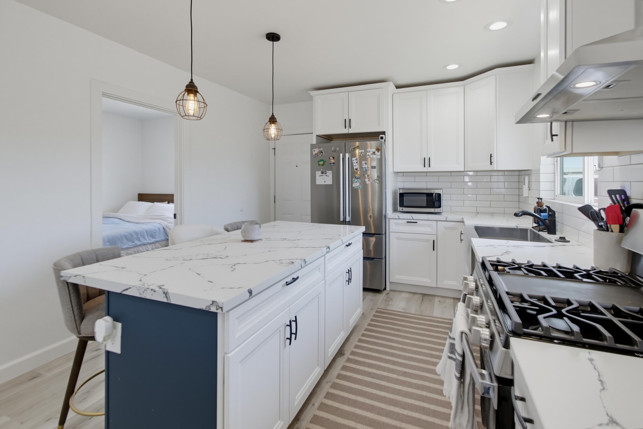 Virtual tour photo 14 of 29 for 4187 Wilson Ave