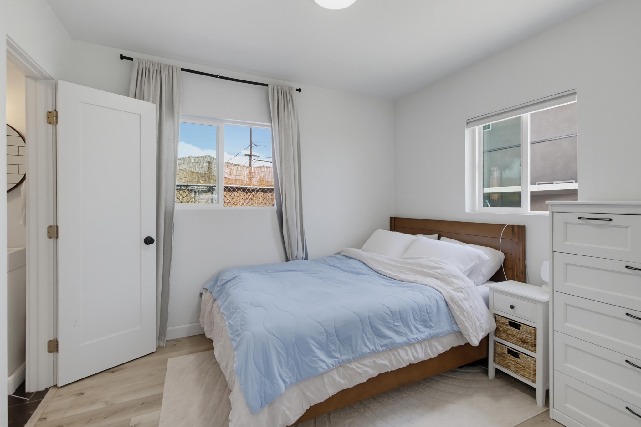 Virtual tour photo 17 of 29 for 4187 Wilson Ave