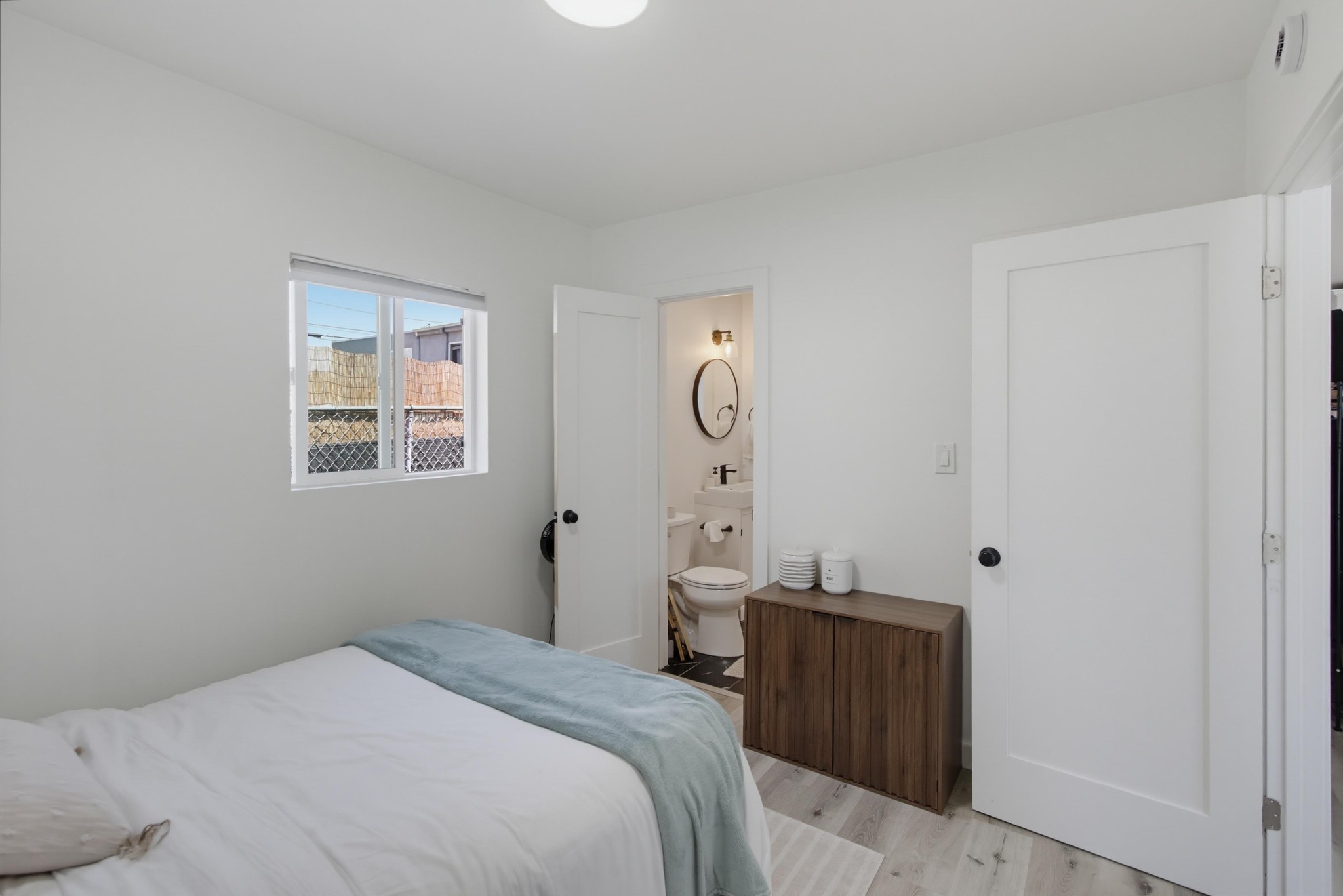 Virtual tour photo 24 of 29 for 4187 Wilson Ave