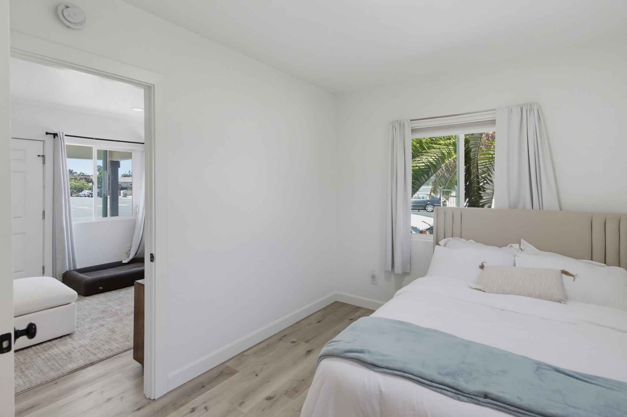 Virtual tour photo 25 of 29 for 4187 Wilson Ave