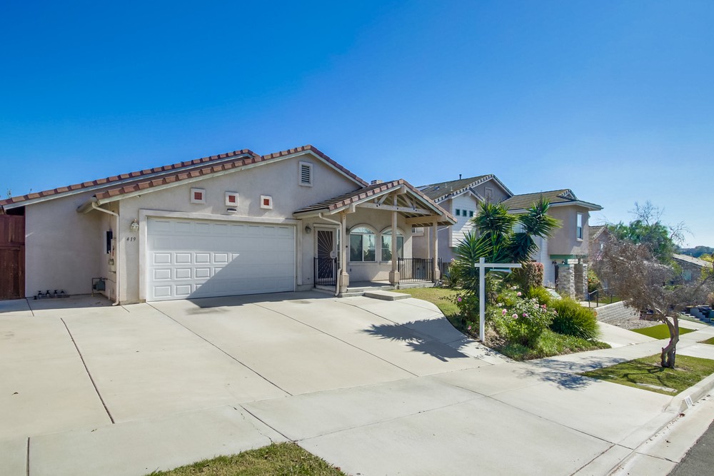 Virtual tour photo 3 of 40 for 419 Leghorn Ave
