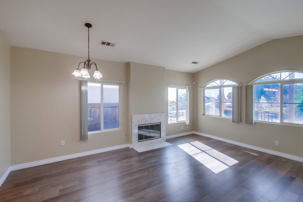 Virtual tour photo 6 of 40 for 419 Leghorn Ave
