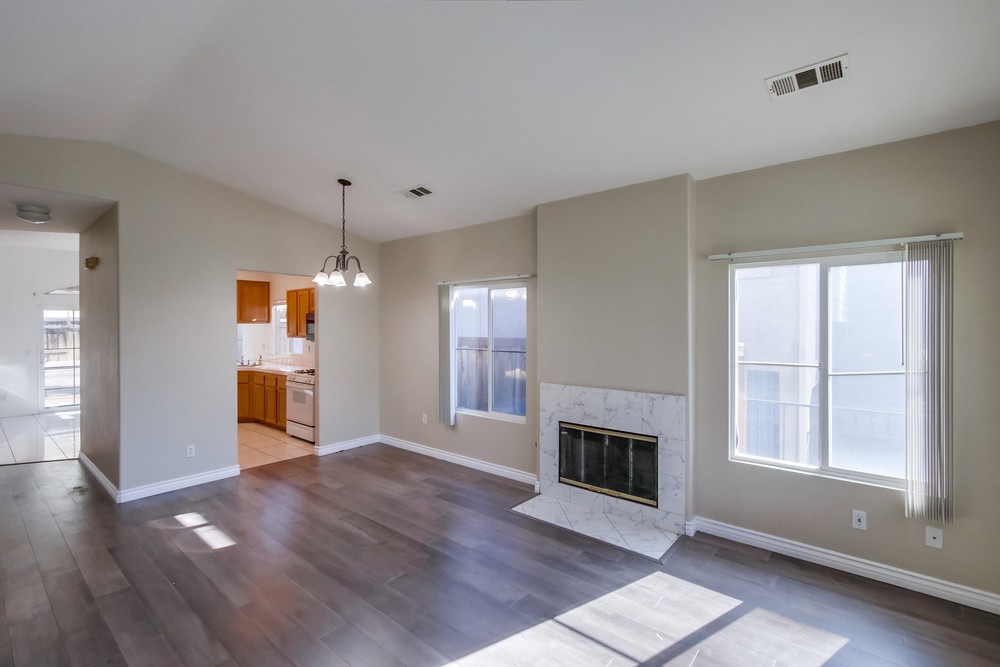 Virtual tour photo 7 of 40 for 419 Leghorn Ave