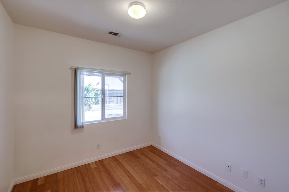 Virtual tour photo 31 of 40 for 419 Leghorn Ave