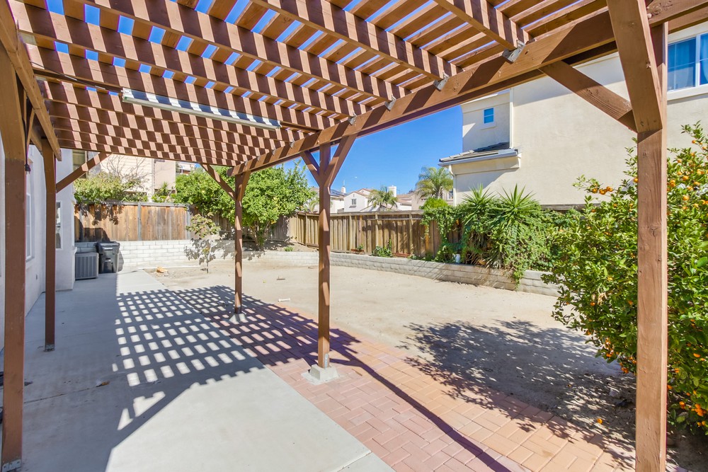 Virtual tour photo 37 of 40 for 419 Leghorn Ave