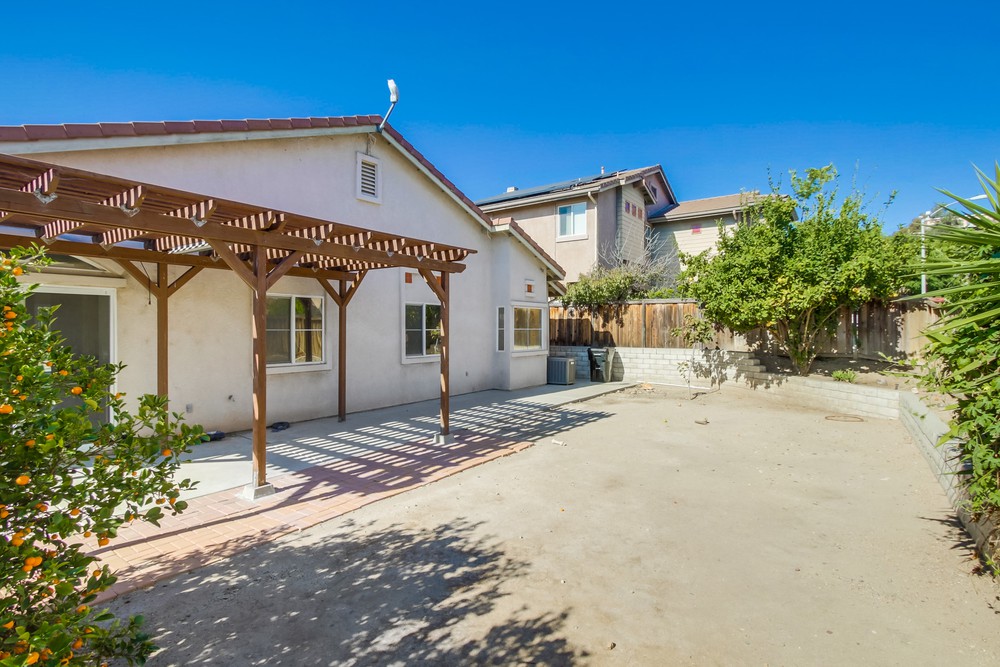 Virtual tour photo 38 of 40 for 419 Leghorn Ave
