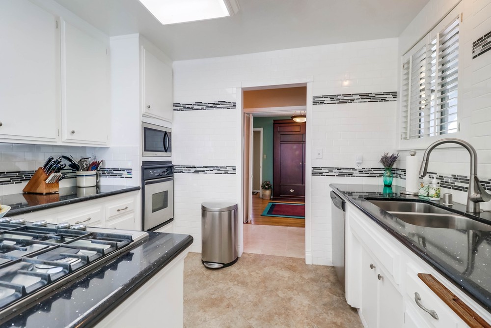 Virtual tour photo 27 of 56 for 4192 Ashford St
