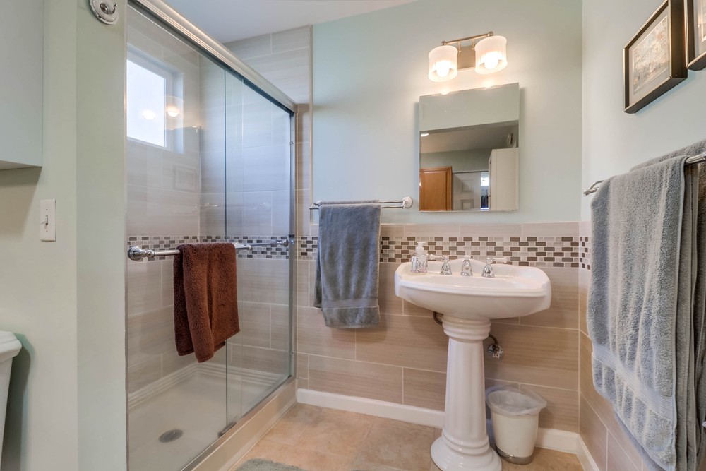 Virtual tour photo 37 of 56 for 4192 Ashford St