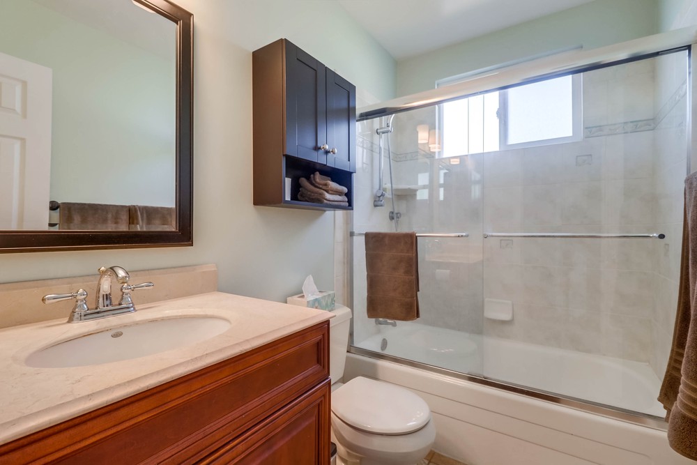Virtual tour photo 44 of 56 for 4192 Ashford St