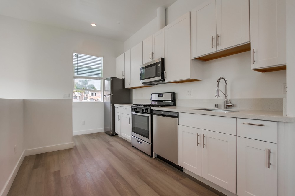 Virtual tour photo 8 of 43 for 4194 Alabama St