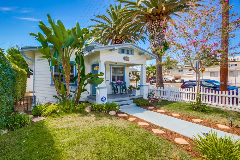 Virtual tour photo 5 of 32 for 4196 Alabama St