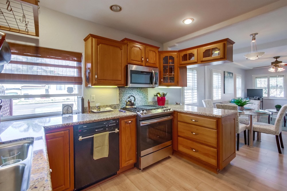 Virtual tour photo 15 of 32 for 4196 Alabama St