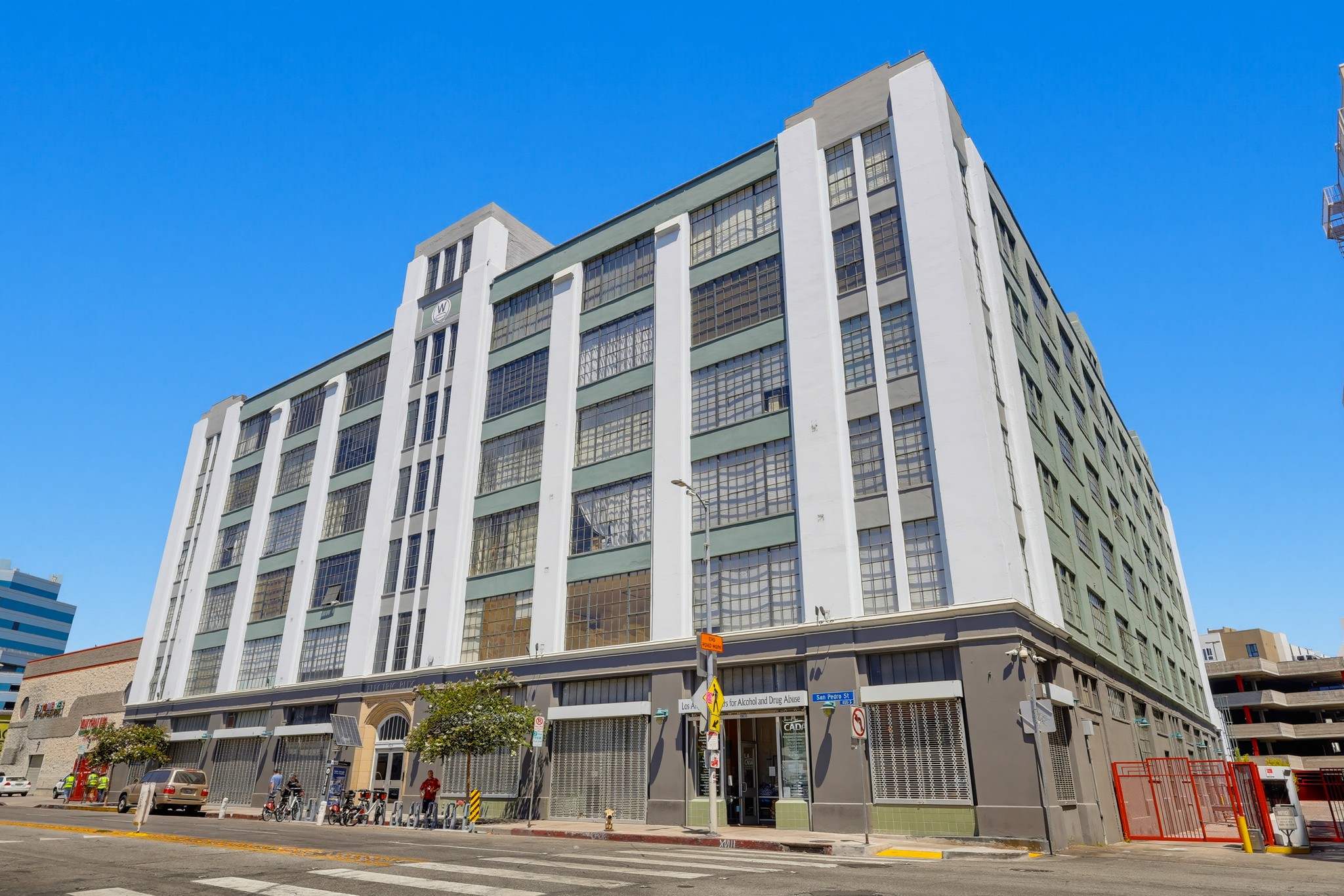 Virtual tour photo 3 of 88 for 420 San Pedro St