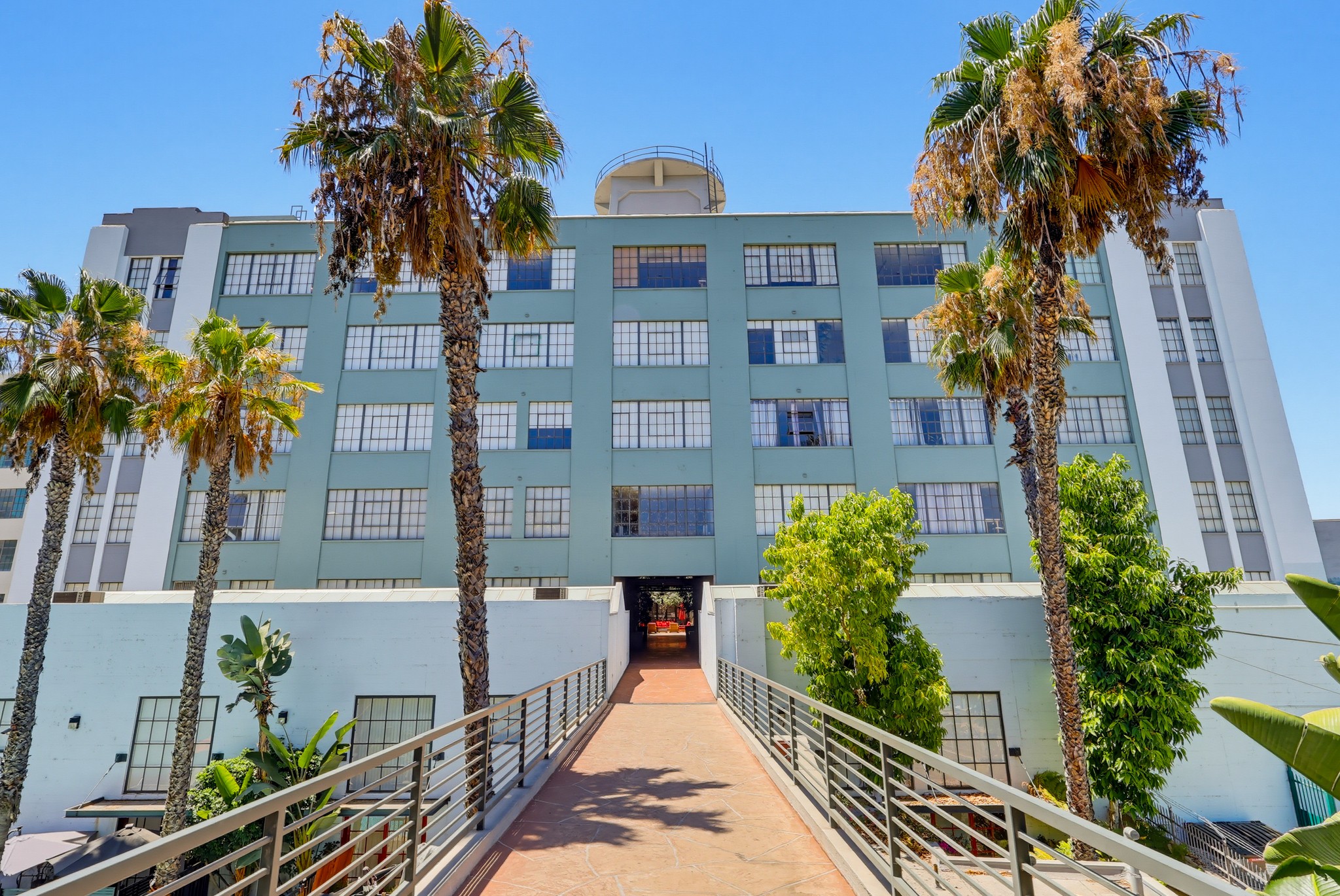 Virtual tour photo 39 of 88 for 420 San Pedro St