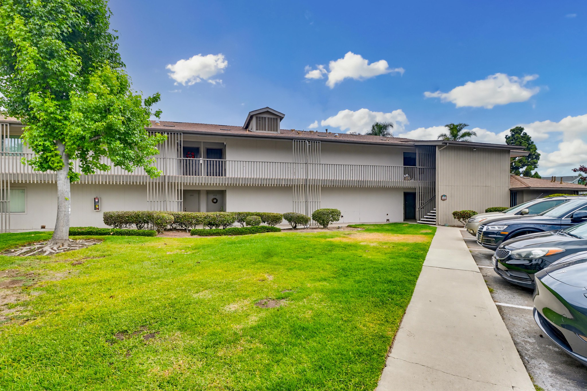 Virtual tour photo 1 of 32 for 4201 Bonita Rd UNIT 253